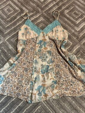 No Boundaries Blue and Brown Paisley Top